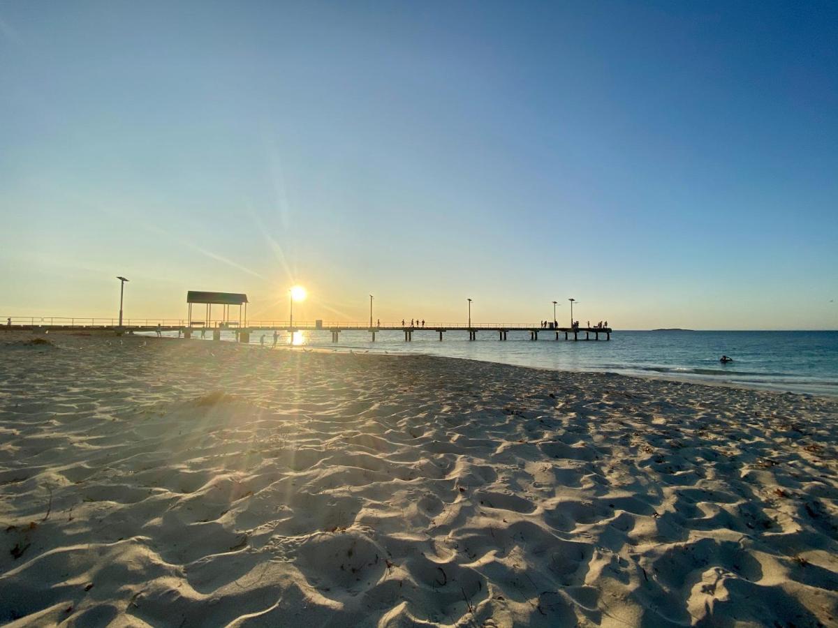 Central Views Jurien Bay Esterno foto